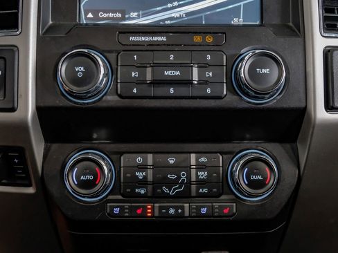 Used 2019 Ford F250 Lariat w/ Lariat Ultimate Package image 27