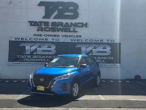 Used 2024 Nissan Kicks S FWD image 2