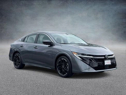 New 2026 Nissan Sentra SR w/ SR Premium Package FWD image 1