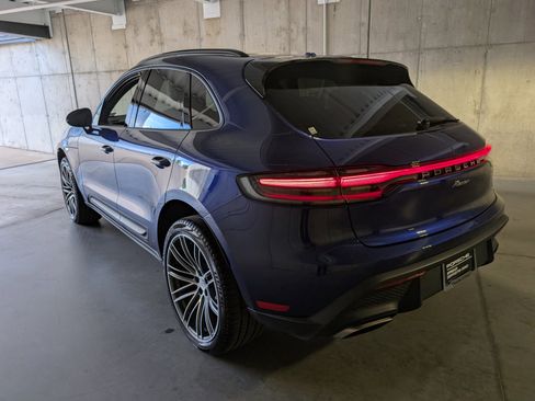 Used 2025 Porsche Macan image 3
