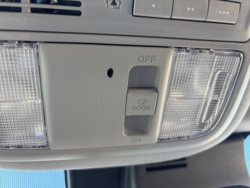 Used 2020 Honda Ridgeline Sport image 33