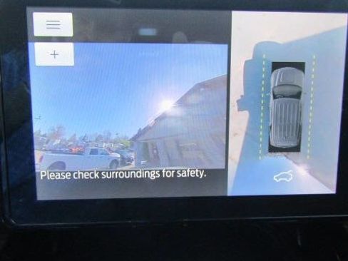 Used 2022 Ford Explorer Limited w/ Equipment Group 301A AWD/4WD image 18