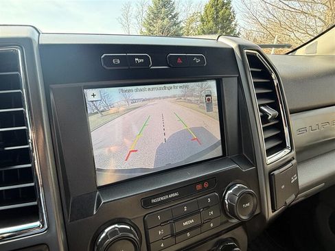 Used 2018 Ford F250 XLT w/ XLT Value Package AWD/4WD image 17
