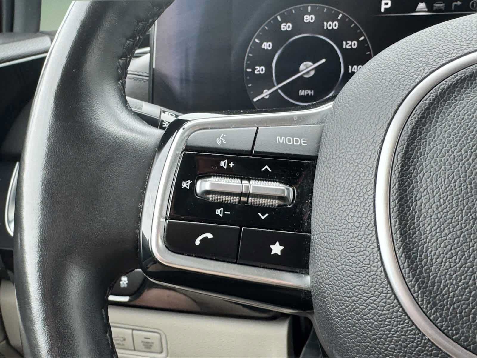 Used 2022 Kia Carnival SX Prestige FWD image 14