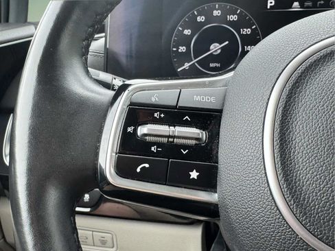 Used 2022 Kia Carnival SX Prestige FWD image 14