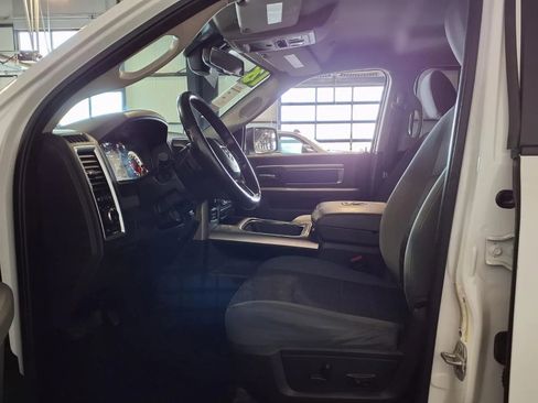 Used 2018 RAM 1500 Big Horn AWD/4WD image 16