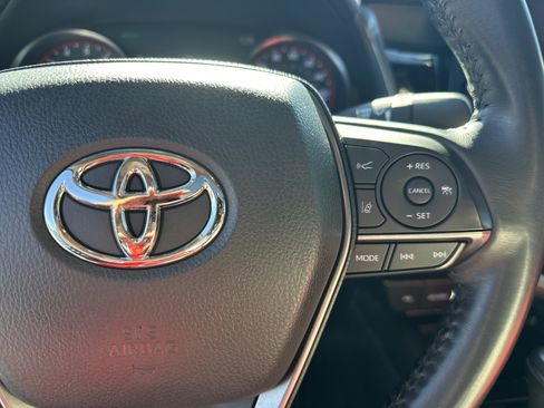 Used 2022 Toyota Camry XSE image 26