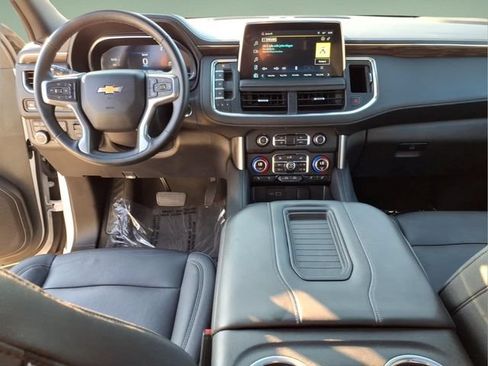Used 2023 Chevrolet Tahoe LT w/ LT Signature Package AWD/4WD image 16