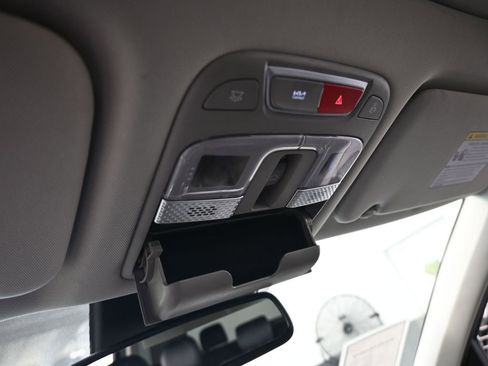 Used 2024 Kia Telluride EX image 32