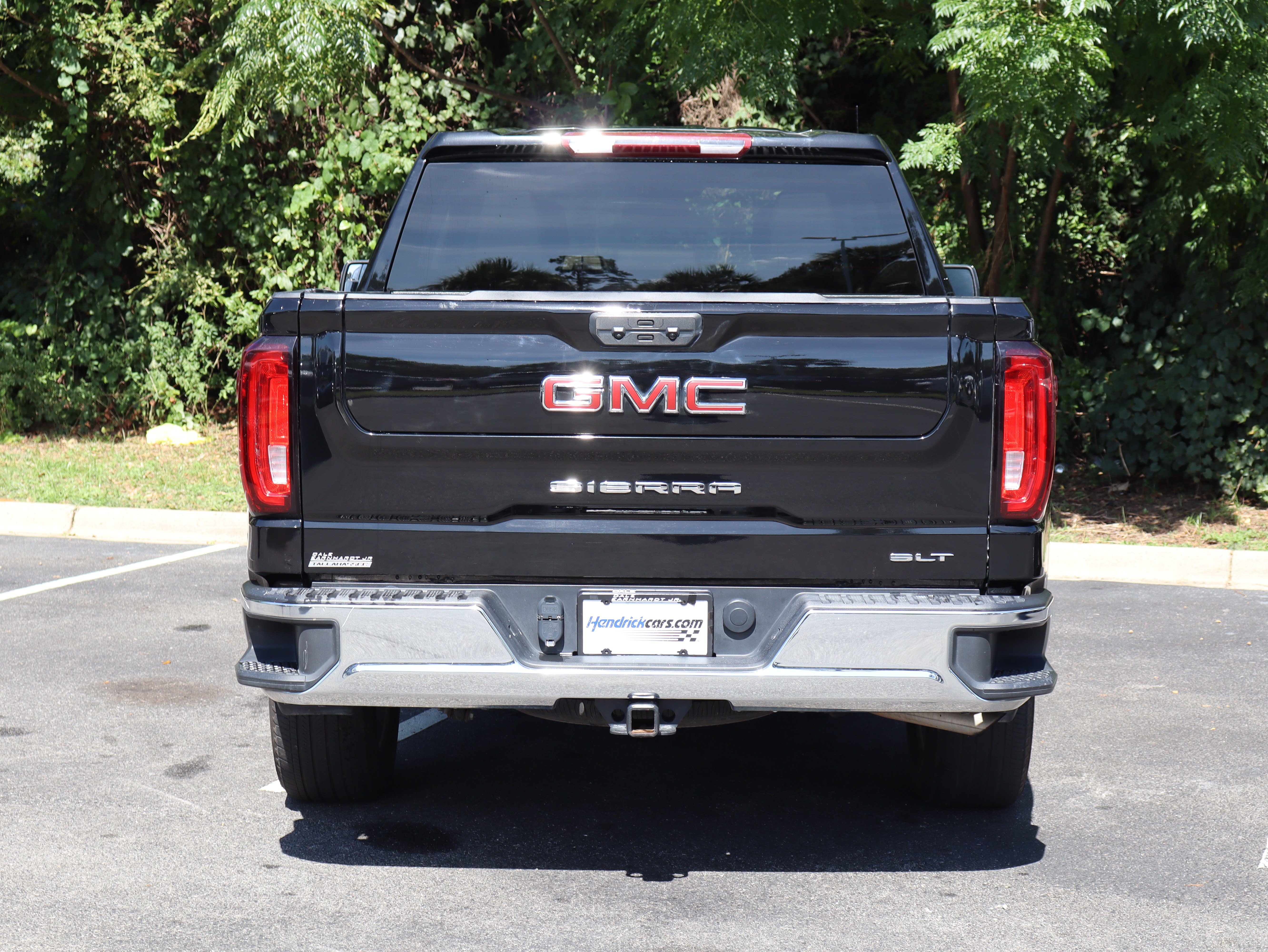 Used 2025 GMC Sierra 1500 SLT RWD image 9