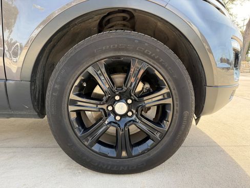 Used 2016 Land Rover Range Rover Evoque SE image 9