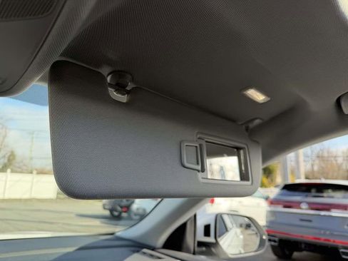 Used 2023 Audi Q8 Premium Plus w/ Premium Plus Package image 32