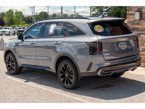Used 2023 Kia Sorento SX AWD/4WD image 5