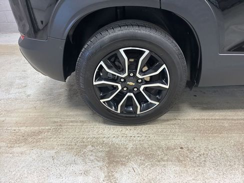 Used 2023 Chevrolet TrailBlazer ACTIV w/ Convenience Package image 3