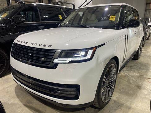 Used 2023 Land Rover Range Rover SE AWD/4WD image 14