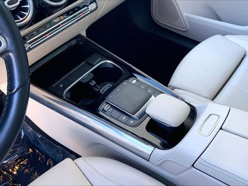 Certified 2021 Mercedes-Benz GLA 250 image 14