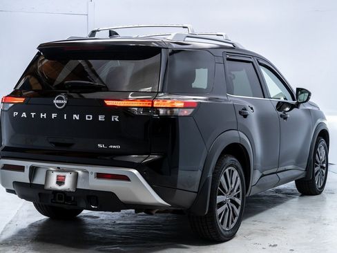 Used 2022 Nissan Pathfinder SL w/ SL Premium Package image 7