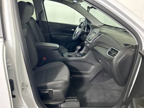 Used 2023 Chevrolet Equinox LT FWD image 29