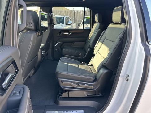 New 2026 GMC Yukon XL Denali w/ Denali Reserve Package image 26