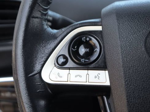 Used 2018 Toyota Prius Prime Premium w/ Carpet Mat Package FWD image 20