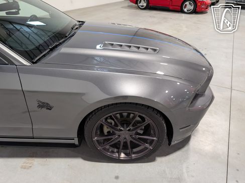 Used 2014 Ford Mustang GT Premium image 40