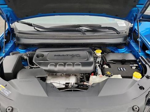 Certified 2023 Jeep Cherokee Altitude Lux image 23