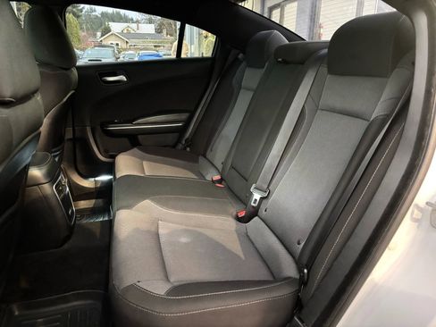 Used 2018 Dodge Charger R/T image 21