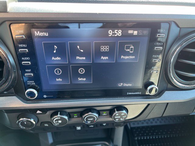 Used 2020 Toyota Tacoma TRD Sport AWD/4WD image 27