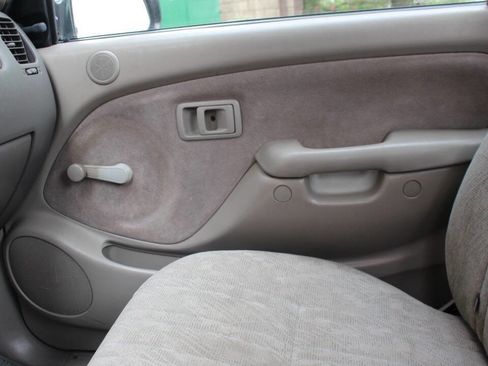 Used 2003 Toyota Tacoma PreRunner image 11