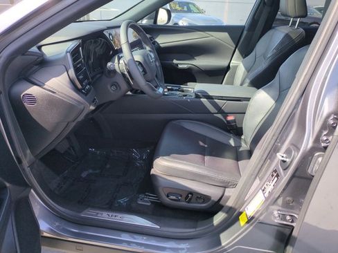 Used 2023 Lexus RX 350 Premium Plus w/ Cold Area Package FWD image 17