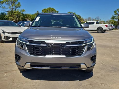 New 2026 Kia Seltos EX FWD image 3