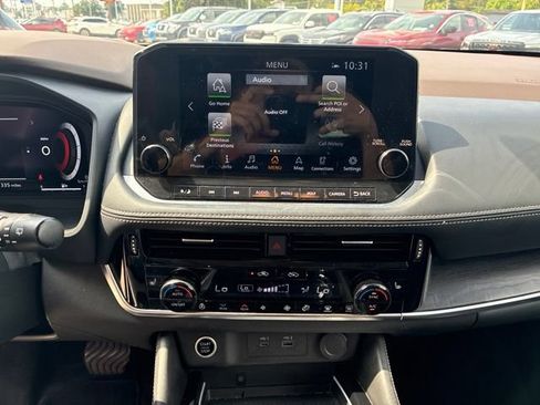 Used 2022 Nissan Rogue Platinum w/ Head-Up Display Package FWD image 25