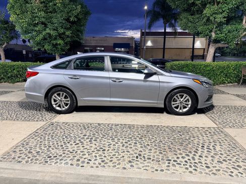Used 2017 Hyundai Sonata SE image 4
