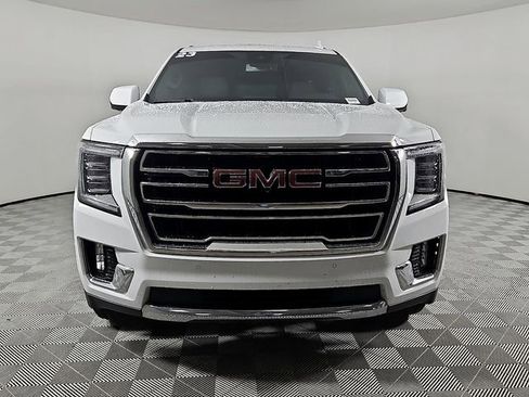 Used 2023 GMC Yukon XL SLT w/ SLT Premium Package RWD image 2