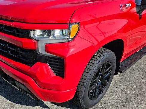 Used 2023 Chevrolet Silverado 1500 RST AWD/4WD image 15