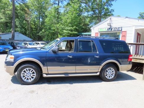 Used 2014 Ford Expedition EL XLT w/ Equipment Group 202A RWD image 8