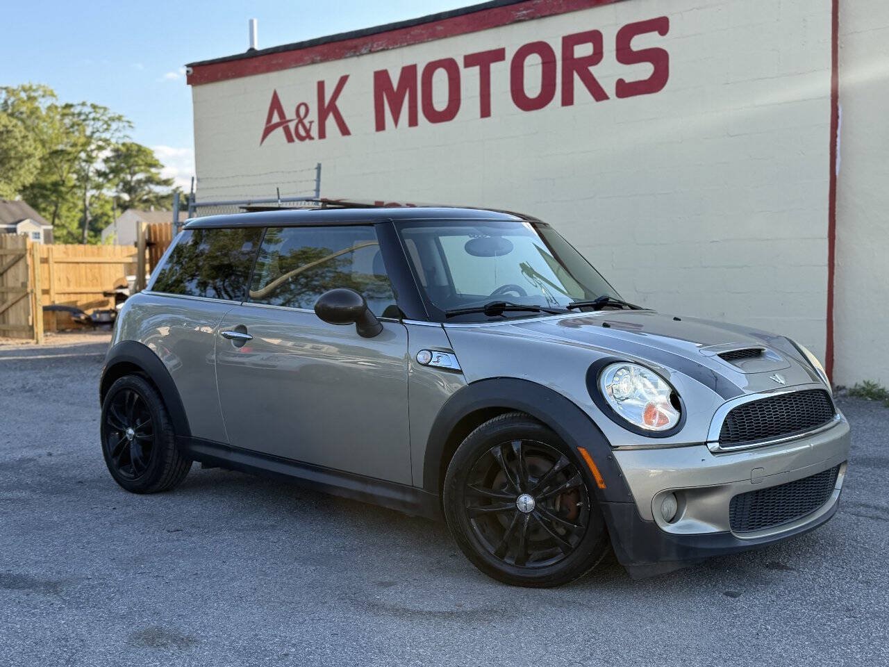Used 2009 MINI Cooper S FWD image 1
