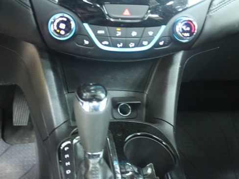 Used 2018 Chevrolet Cruze Premier w/ Premier True North Edition FWD image 19