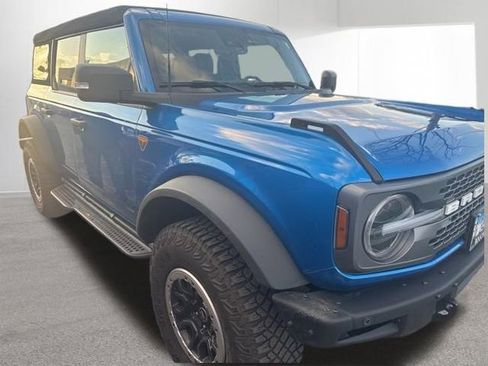 Used 2024 Ford Bronco Badlands image 1