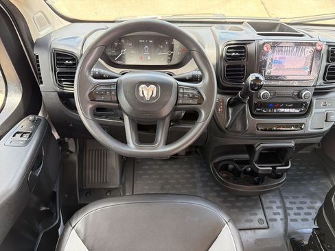 Used 2024 RAM ProMaster 2500 w/ Convenience Group FWD image 27