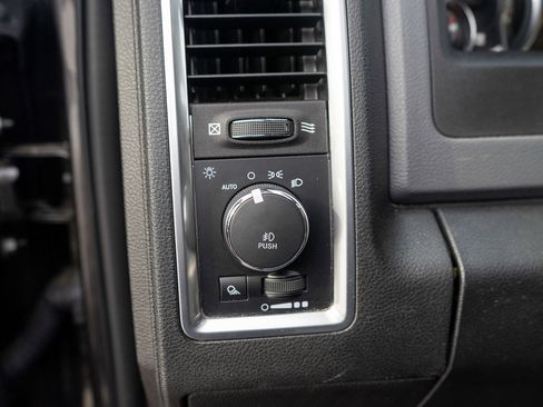 Used 2018 RAM 1500 Big Horn image 14