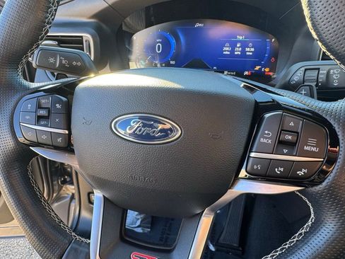 Used 2021 Ford Explorer ST image 24