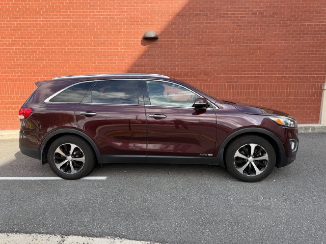 Used 2017 Kia Sorento EX w/ EX Advanced Touring Package AWD/4WD image 2