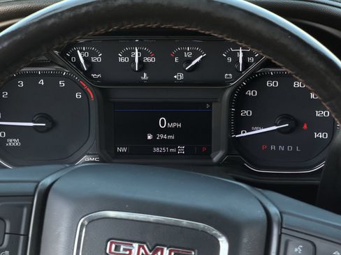 Used 2021 GMC Sierra 1500 AT4 AWD/4WD image 18