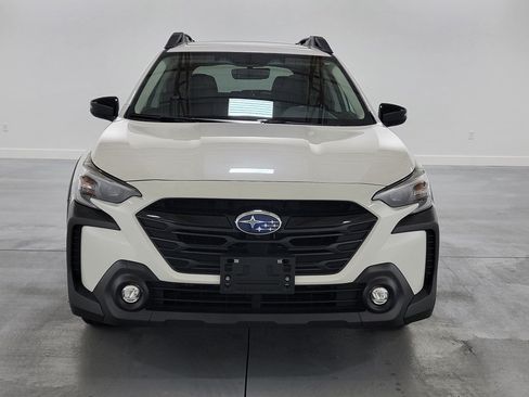 Used 2025 Subaru Outback Onyx Edition XT AWD/4WD image 3