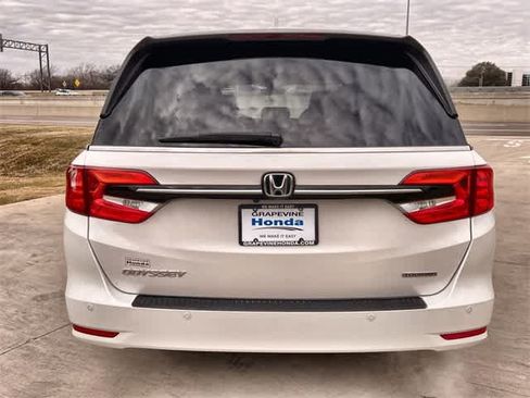 Used 2024 Honda Odyssey Touring image 6