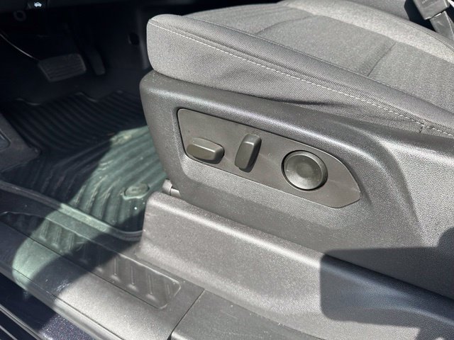 Used 2024 Chevrolet Silverado 2500 Custom w/ Custom Value Package AWD/4WD image 17