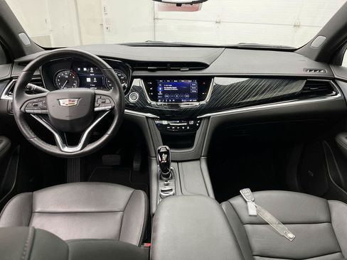 Certified 2023 Cadillac XT6 Premium Luxury w/ Technology Package AWD/4WD image 4