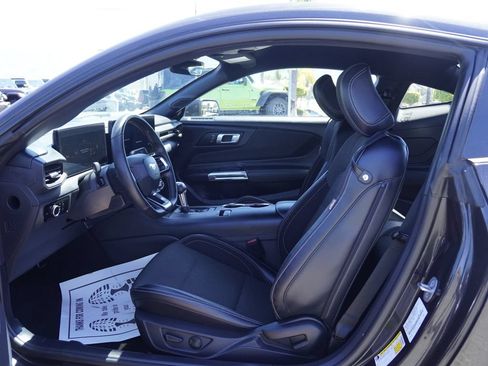 Used 2024 Ford Mustang Coupe RWD image 21