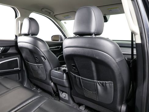 Used 2021 Kia Telluride LX image 19